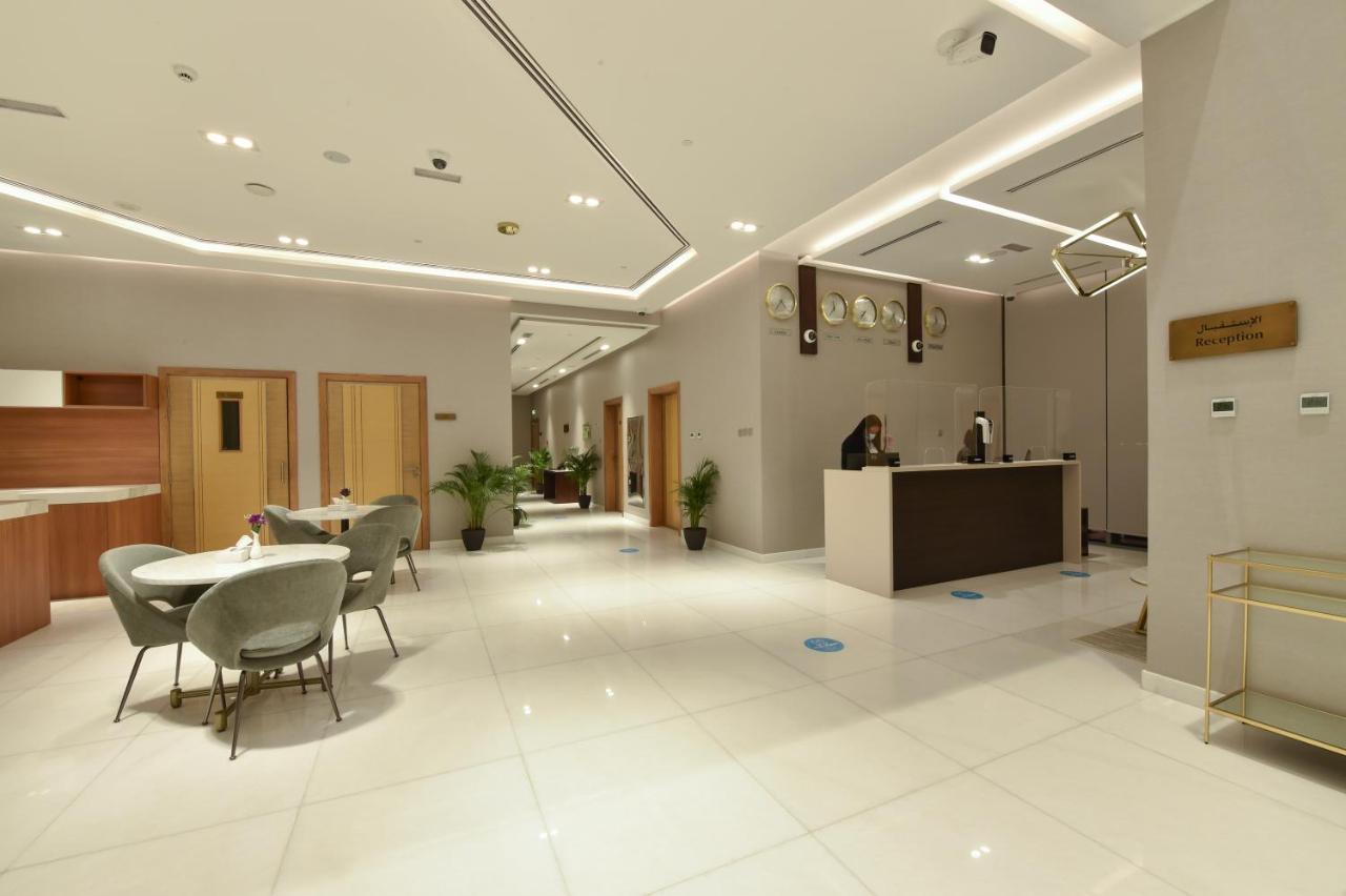 Saray Deluxe Hotel Apartments Abu Dhabi Exterior photo The interior of the airport's VIP lounge