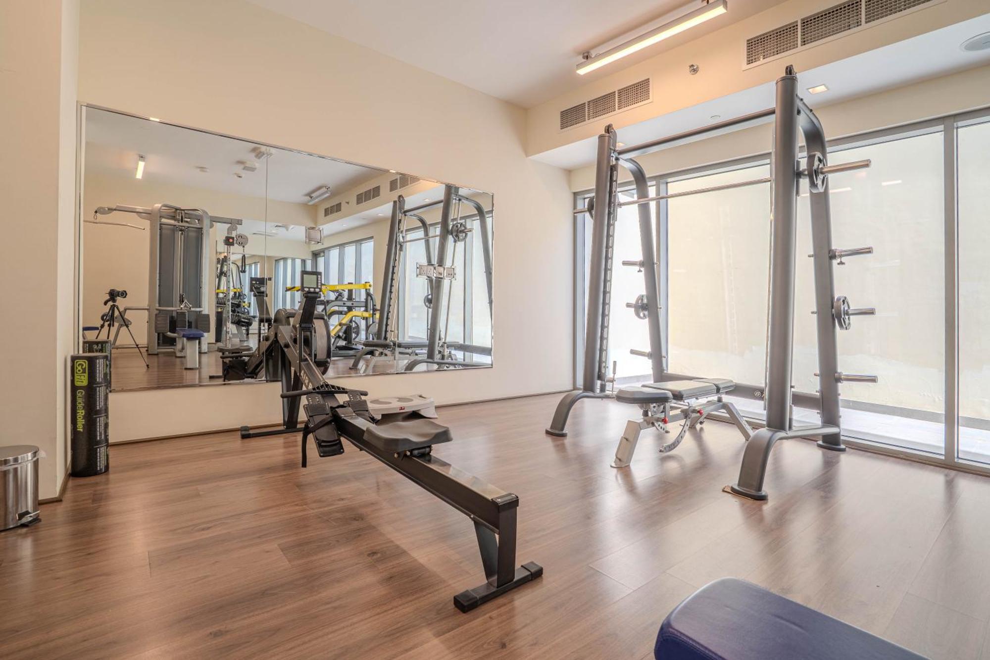 Saray Deluxe Hotel Apartments Abu Dhabi Exterior photo