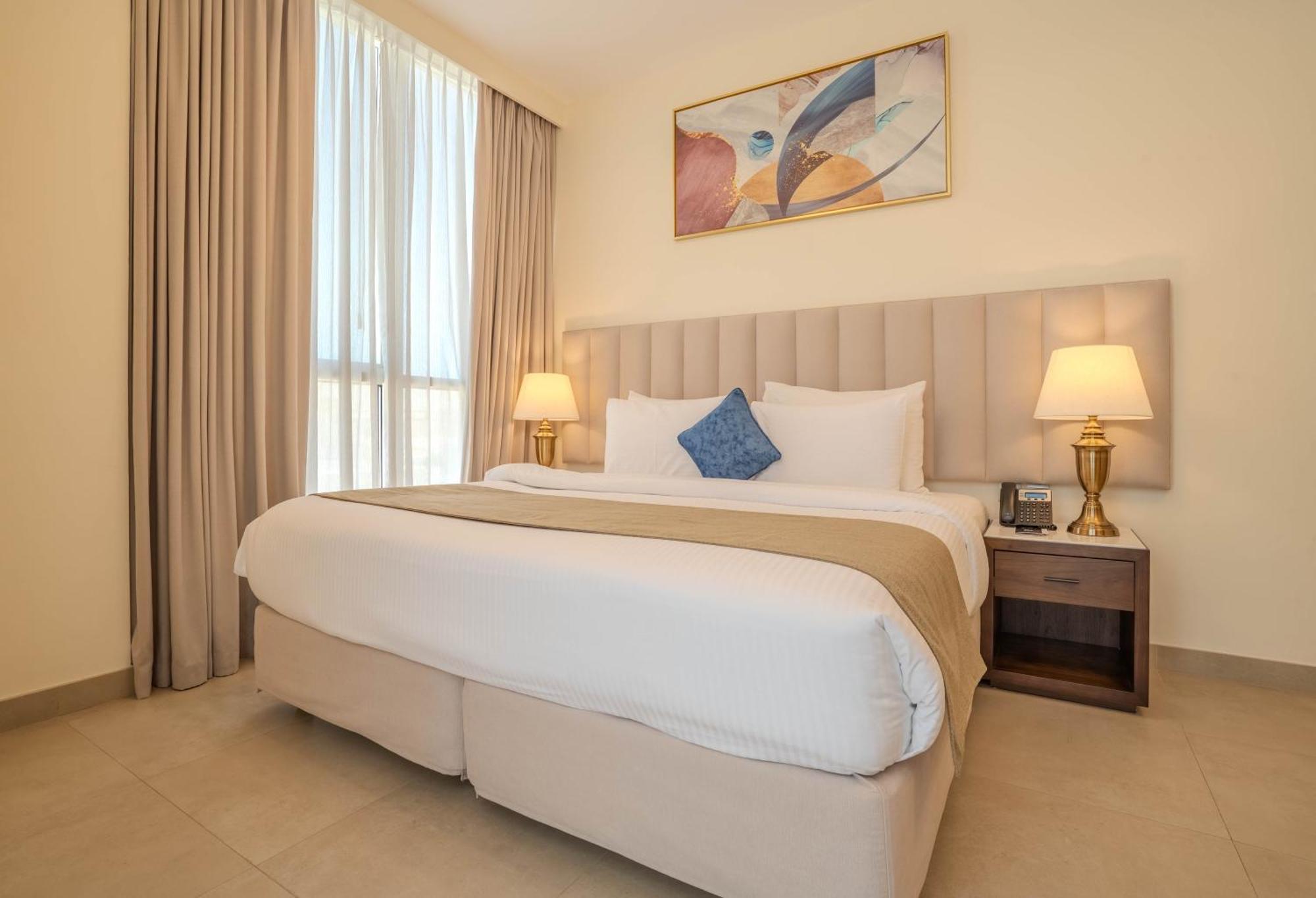 Saray Deluxe Hotel Apartments Abu Dhabi Exterior photo